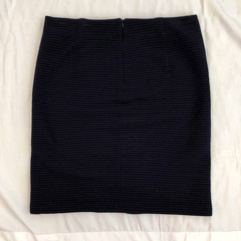 Boden navy ponte skirt size 6 - Picture 2 of 3
